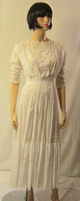 White Edwardian Tea Gown with Hand-Embroidery and Lace For Sale 3
