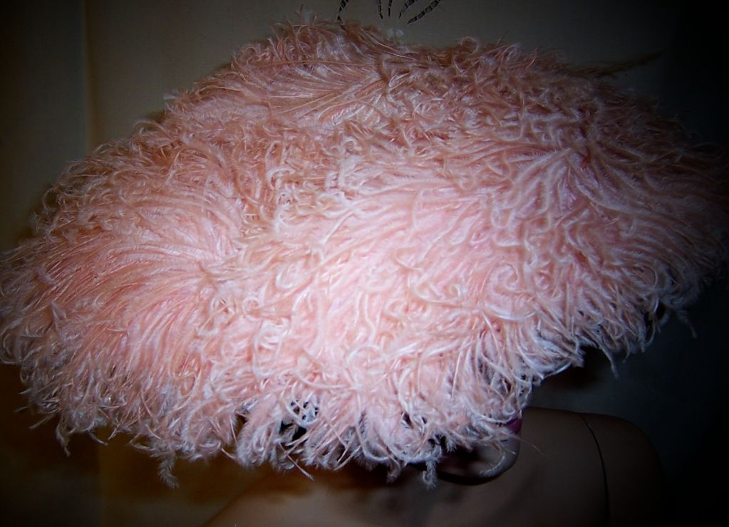 1950's Saucer-Shaped Hat with Pink Ostrich Feathers by Lora In Excellent Condition For Sale In Oradell, NJ