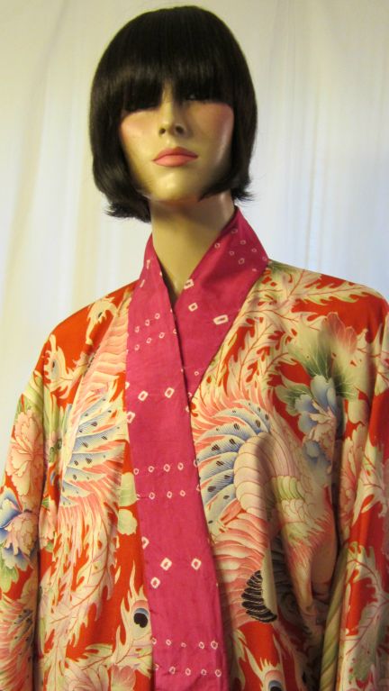 1930's Pink, Red, & Magenta Printed Silk Kimono For Sale 2