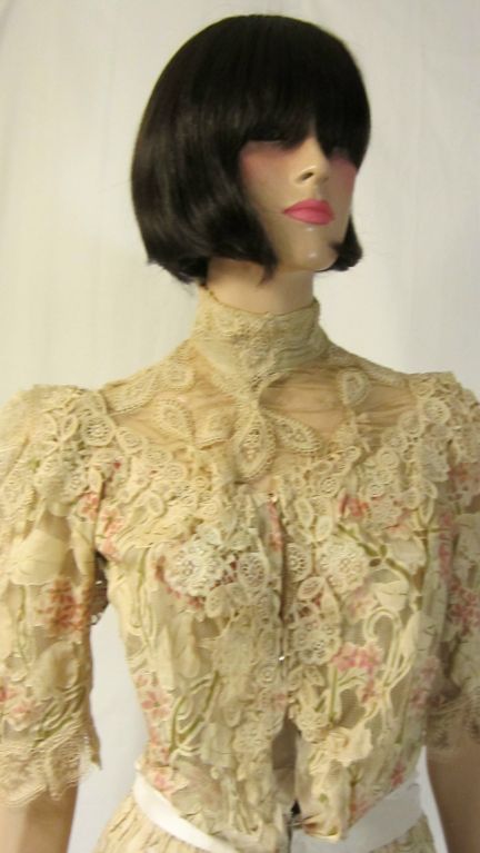 Delicately Beautiful Victorian Three-Piece Ensemble In Excellent Condition For Sale In Oradell, NJ