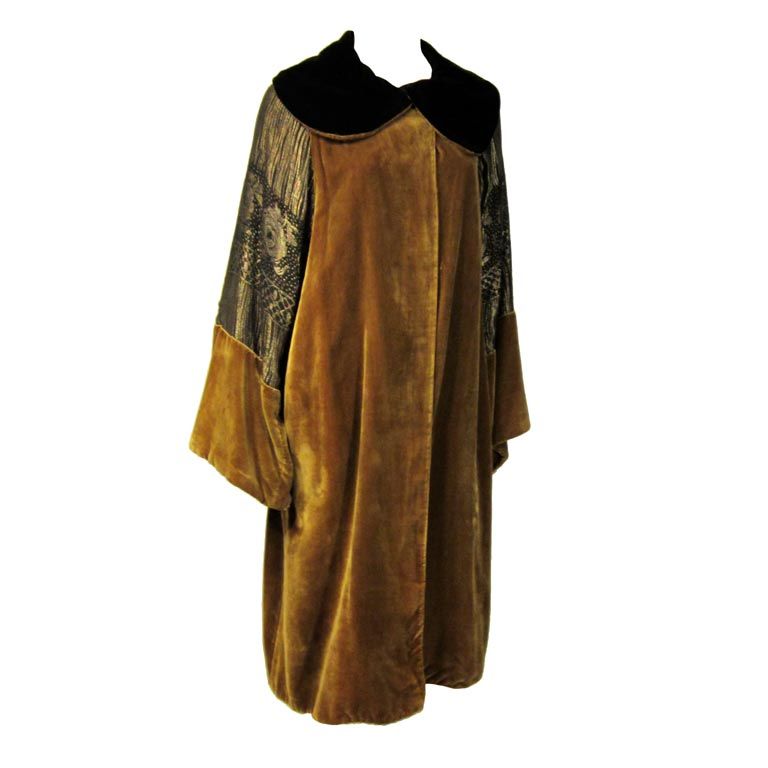 1920's Deep Ochre-Colored Silk Velvet Opera Coat with Gold Lame