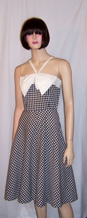 1950's Black & White Checked Dress with Bow at Center For Sale 1