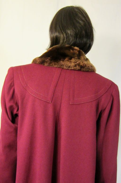 Fabulous 1940's Maroon Woolen Coat with Fur Collar & Cuffs For Sale 3