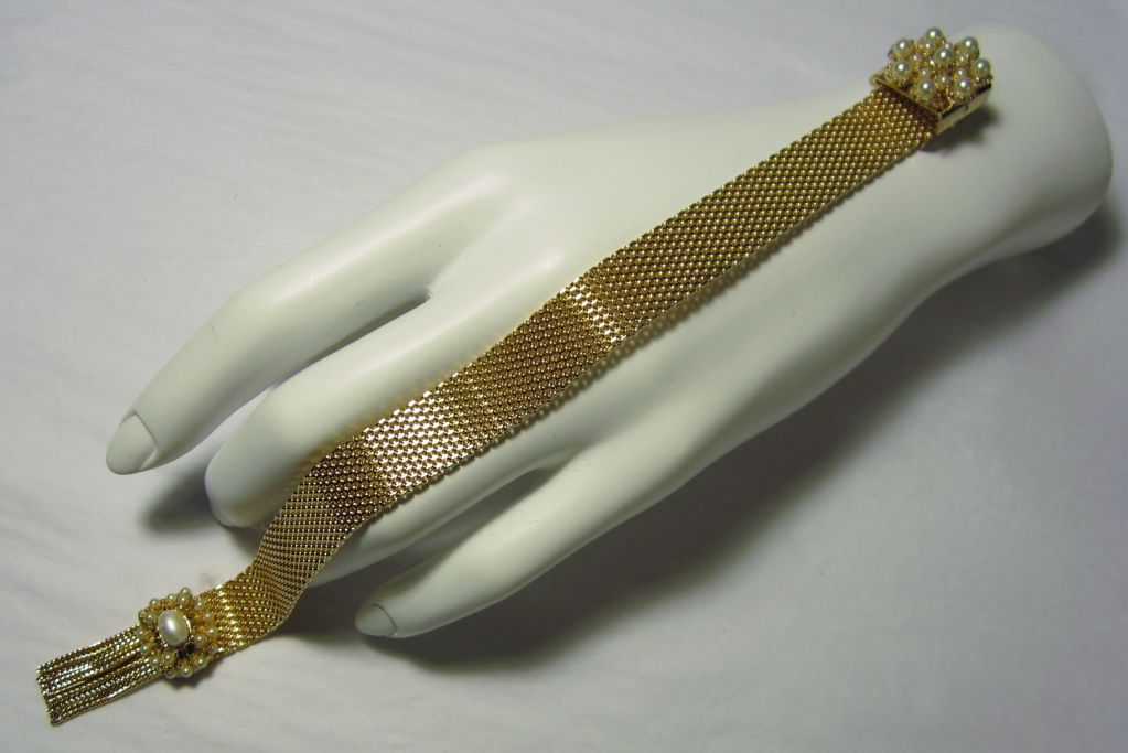 Gorgeous Gold Filled Mesh Slide Bracelet in Victorian Style In Excellent Condition For Sale In Oradell, NJ