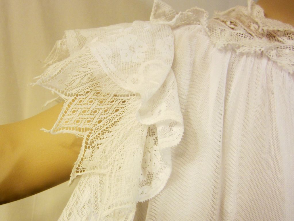 Breathtakingly Beautiful & Heavenly Child's Antique Lace Gown For Sale 3