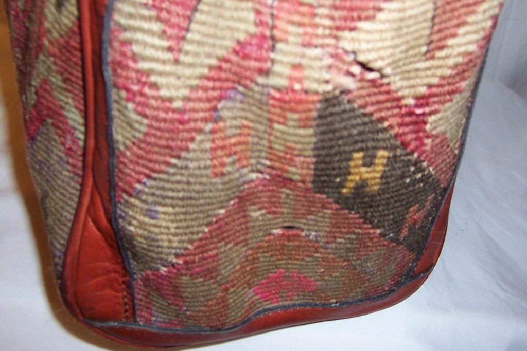 Women's Wonderful Antique Kilim Handbag- Istanbul Grand Bazaar, Turkey For Sale