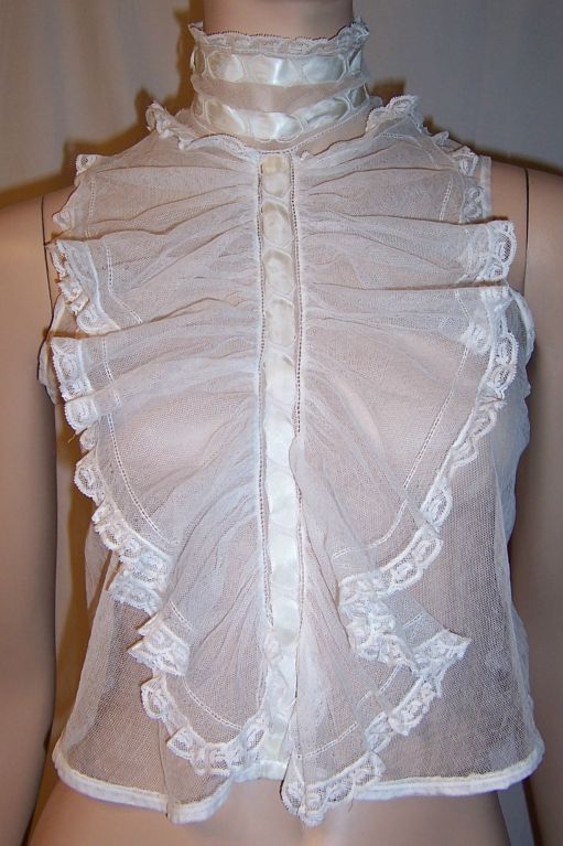 Gorgeous Victorian Sleeveless Jabot Made of English Netting/Lace For Sale 4