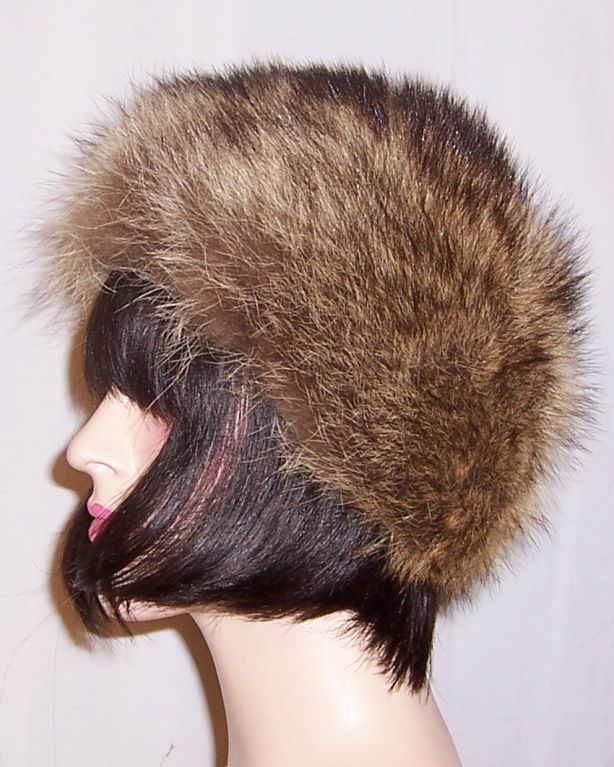 Fabulous Fabiani Fox  Fur Hat Made for Lord & Taylor's Salon For Sale 2