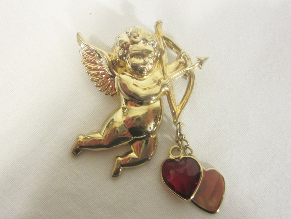 Coro Gold-Toned Cupid Brooch  For Sale 1
