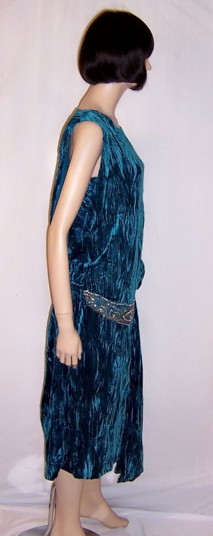 Early 1920's Turquoise Crushed Silk Velvet Gown/Beaded Waist For Sale 1