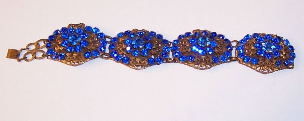 Ultramarine Blue Paste Bracelet with Gold Filigree