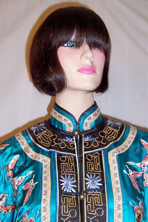Deep Turquoise Chinese Silk Embroidered Jacket with Butterflies For Sale 3