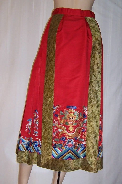 Red Silk Chinese Embroidered and Pleated Dragon Skirt For Sale 1