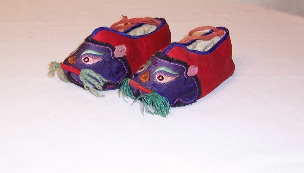 Chinese Purple/Red Embroidered Animal Baby Shoes (1890-1900)