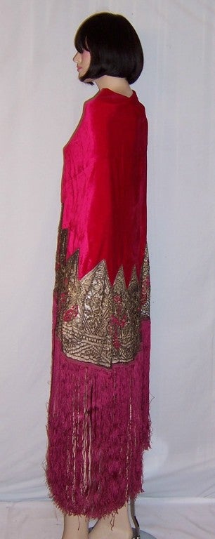 Most Magnificent 1920's Cerise Silk Velvet Shawl/Metallic Lace In Excellent Condition For Sale In Oradell, NJ