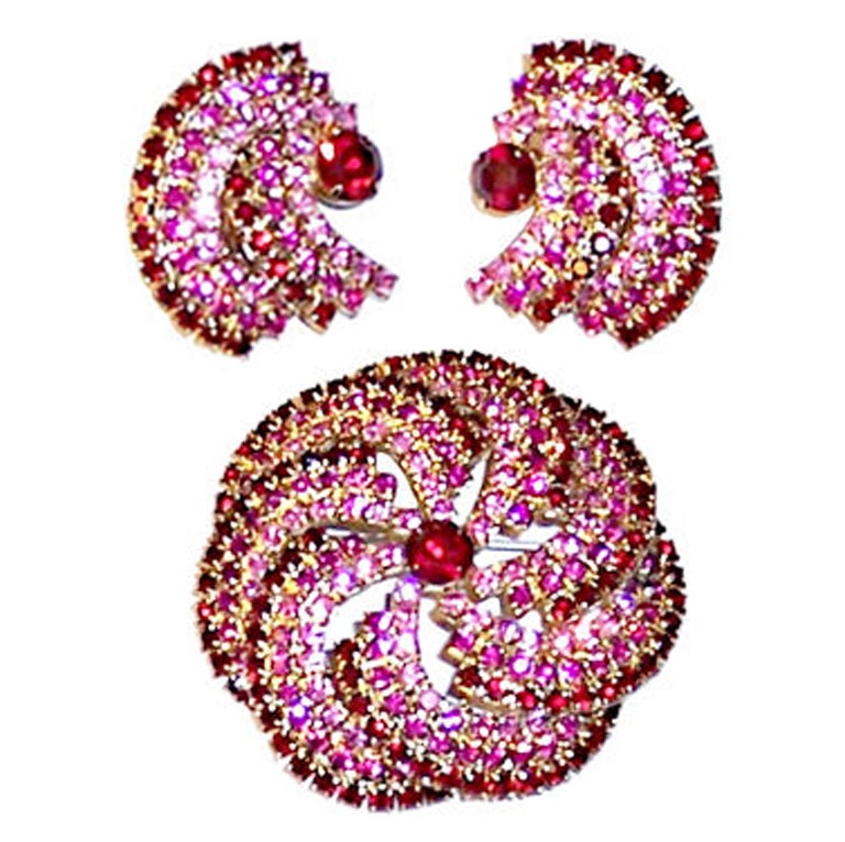 1950's Pink and Red Rhinestone Brooch and Earring Set For Sale at 1stDibs