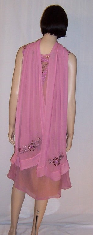 1920's Exquisite Raspberry Sorbet Beaded Gown & Matching Stole For Sale 1