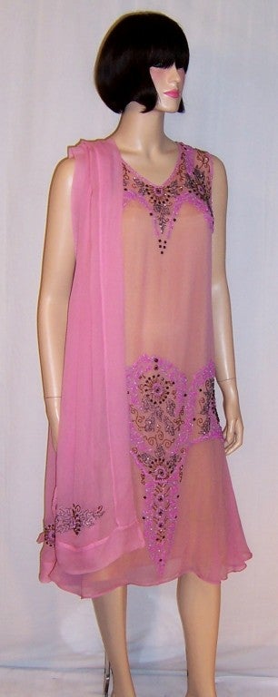 1920's Exquisite Raspberry Sorbet Beaded Gown & Matching Stole For Sale 3