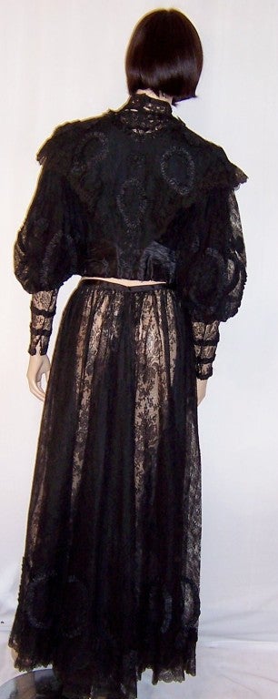 Women's Elaborate Victorian Black Lace & Silk Mourning Ensemble For Sale