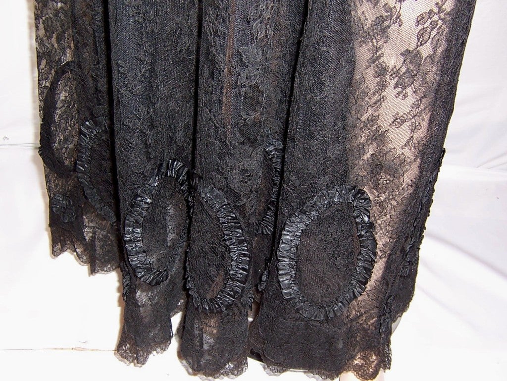 Elaborate Victorian Black Lace & Silk Mourning Ensemble For Sale 6