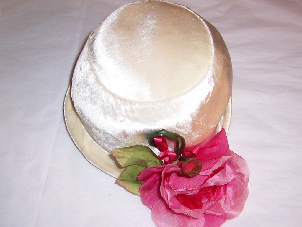 Handsome White Silk Velvet Cloche with Oversized Rose & Bud For Sale 3