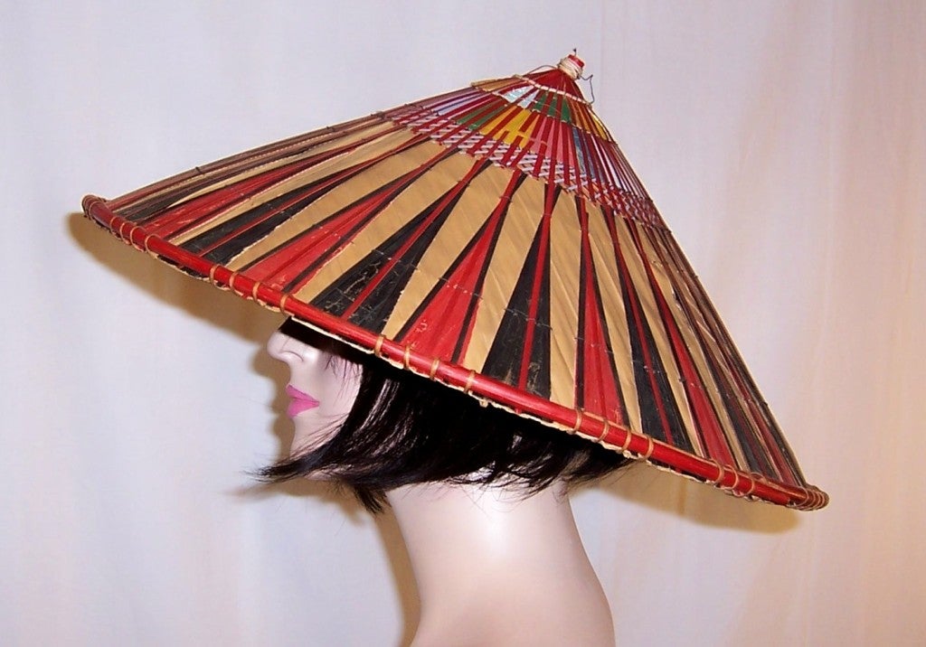 Mid 20th-Century Chinese Split Bamboo & Plaited Leaf Dǒulì (斗笠) Aka Conical  Hats - a Pair