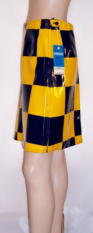 1960's Comark Vinyl Patent Skirt In Excellent Condition For Sale In Oradell, NJ