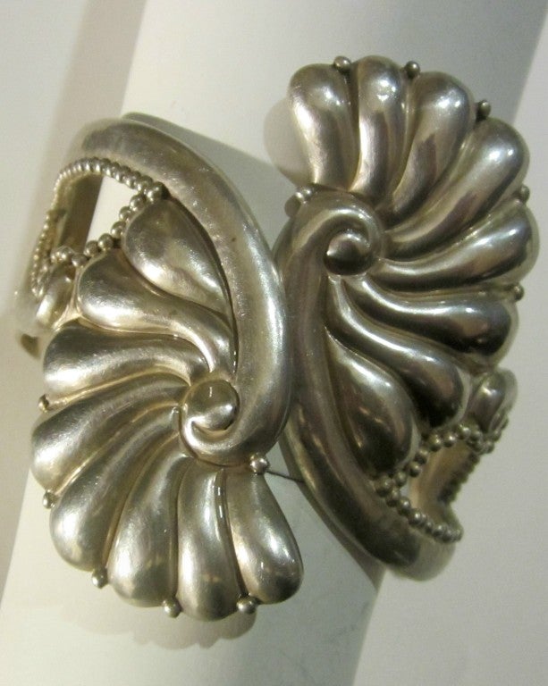 Women's Dramatic Mexican Sterling Clamper Bracelet by J. Gomez For Sale