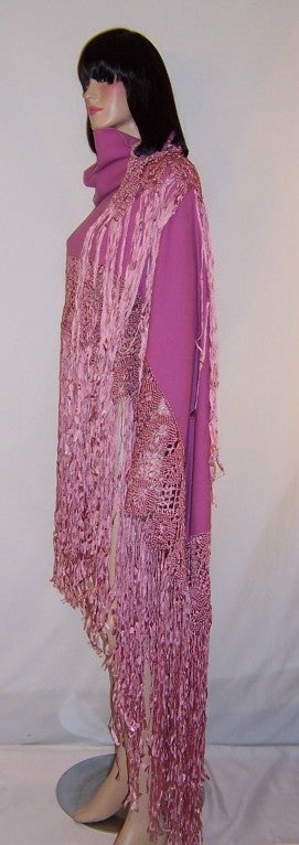 Women's Luxurious Orchid Woolen Shawl with Silk Macrame Work & Fringe For Sale