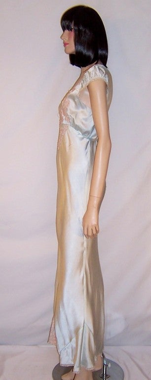 1930's Palest Aqua Silk Negligee Trimmed in Ecru Lace In Excellent Condition In Oradell, NJ