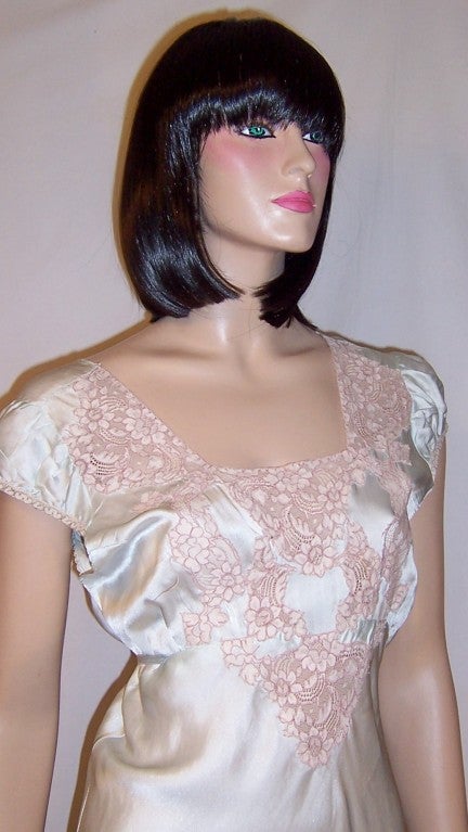 1930's Palest Aqua Silk Negligee Trimmed in Ecru Lace 3