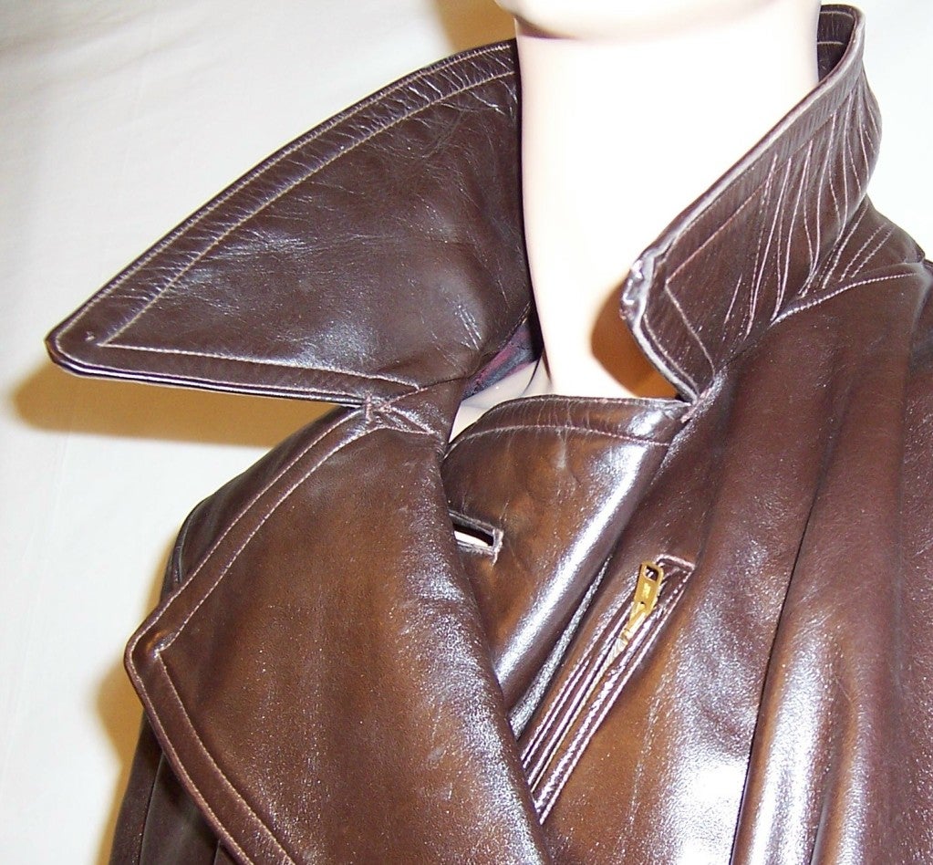 1940's Men's Brown Leather, Double-Breasted, Greatcoat For Sale 2