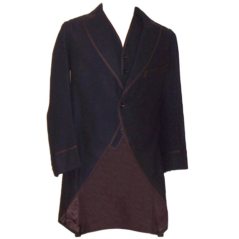 Mens-Gentleman's  Black Waistcoat & Tails (Circa 1913-1919) For Sale