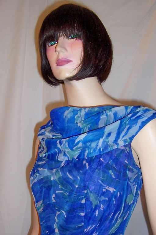 1950's Cobalt Blue/Turquoise Floral Printed Cocktail Dress For Sale 3