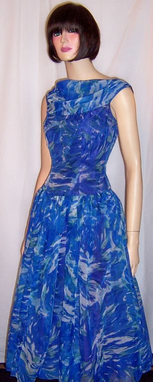 1950's Cobalt Blue/Turquoise Floral Printed Cocktail Dress For Sale 5