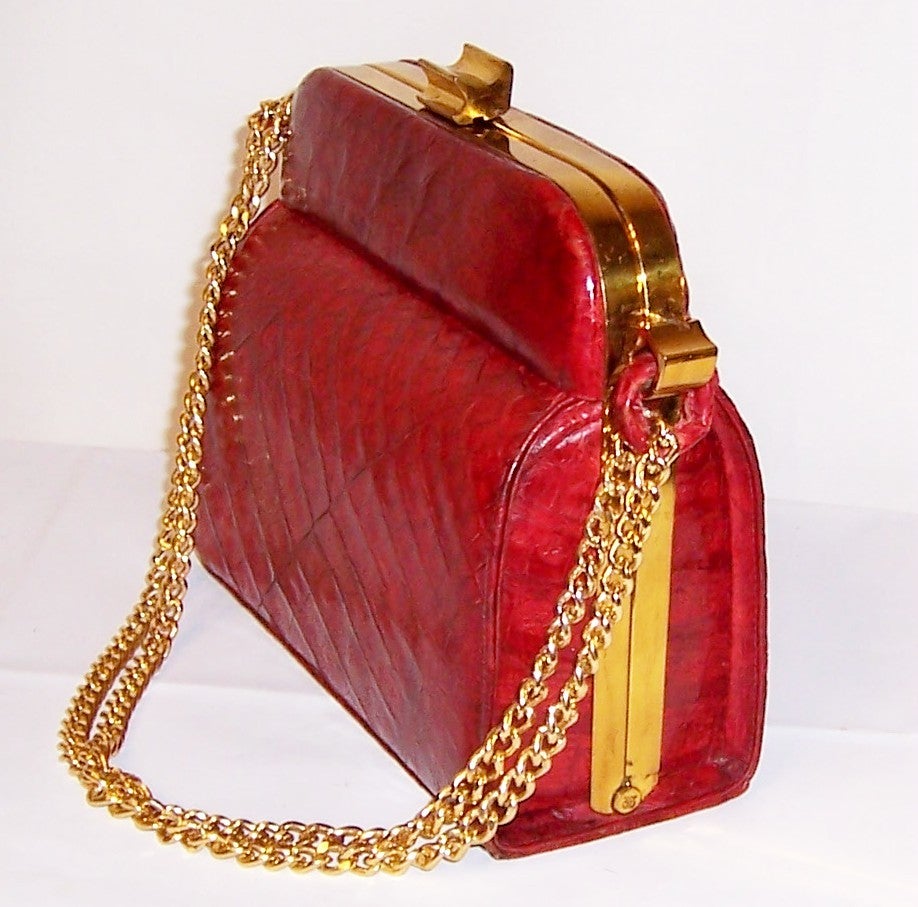Women's 1940's Red Alligator Handbag with Double Gold  Chain Handles For Sale