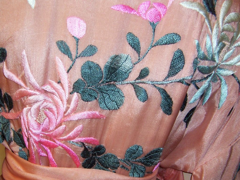 1920's Japanese Apricot Silk Embroidered Kimono with Sash For Sale 1