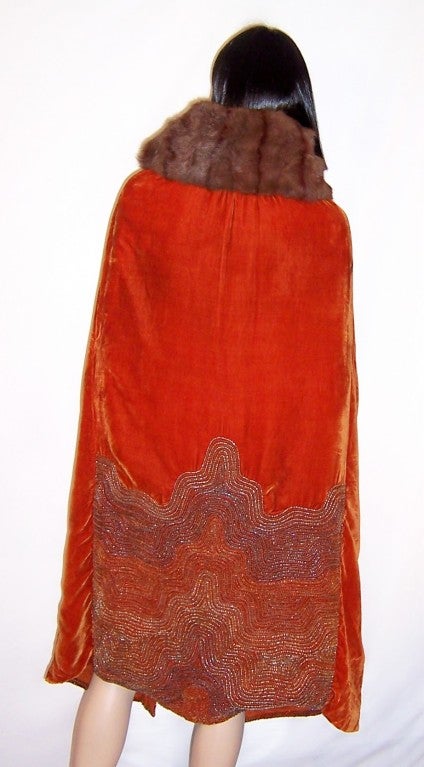 Women's 1920's Burnt Sienna Velvet Beaded Opera Cape with Fur Collar For Sale