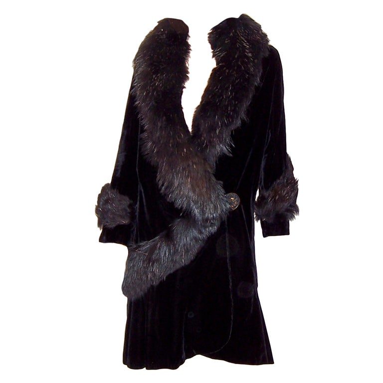 Fabulous 1920's Black Silk Velvet Coat- Black Fur Collar & Trim For Sale