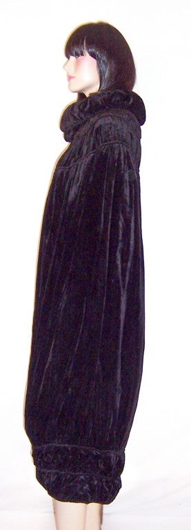 Women's 1920's  Black Silk Velvet Cocoon Evening Coat For Sale