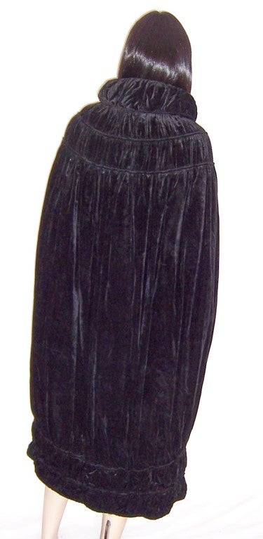 1920's  Black Silk Velvet Cocoon Evening Coat For Sale 1