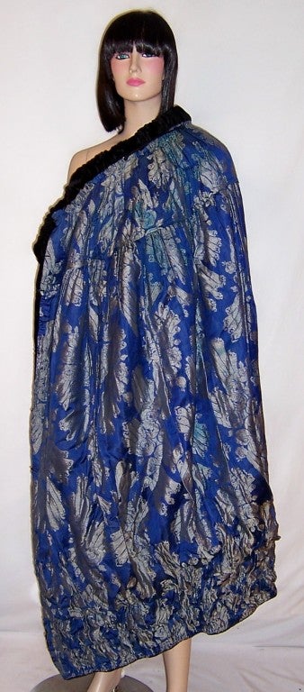 1920's  Black Silk Velvet Cocoon Evening Coat For Sale 4