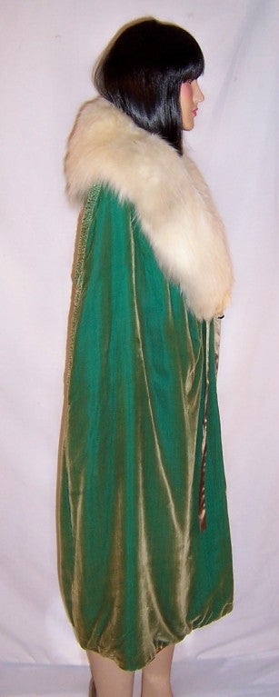 Extraordinary 1920's Silk Velvet Green Cape/ White Fox Collar 1