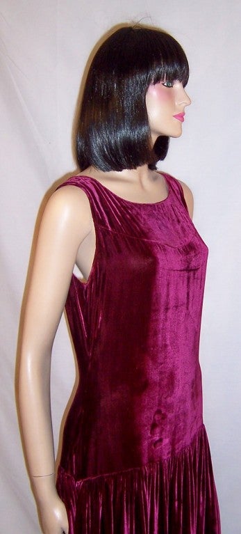 Luscious Deep Red Raspberry Silk Velvet Floor Length Gown For Sale 3