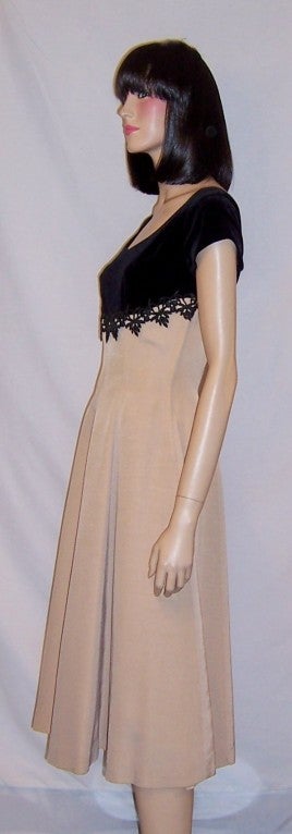 Minx Modes-Champagne Silk & Black Velvet Cocktail Dress For Sale 1