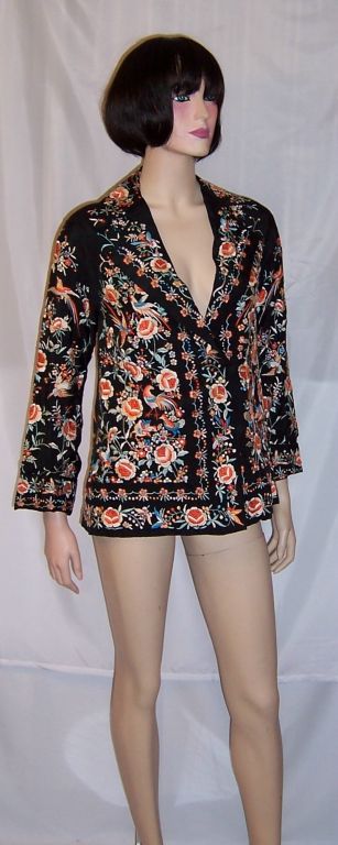 1920's Elaborately Hand Embroidered Chinese Jacket on Black Silk For Sale 3