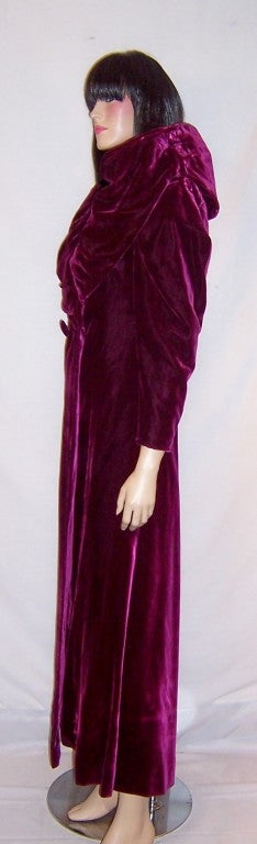 This is a gorgeous and opulent plum-colored velvet coat from  Ransohoffs in San Francisco.  Ransohoffs Department Store opened its doors in 1902 and was the famed department store used in Alfred Hitchcock's movie 