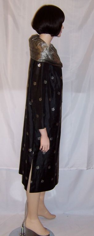 1960's Custom- Made,  Black and Silver, Silk Evening Coat For Sale 2
