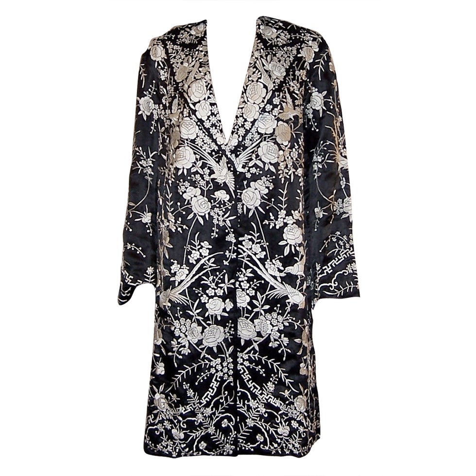 1920's Black & White Silk Chinese Embroidered Coat For Sale