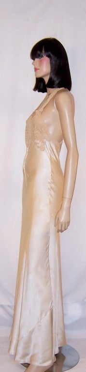 1930's Hand-Made Champagne Silk Negligee with Halter Neckline In Excellent Condition For Sale In Oradell, NJ